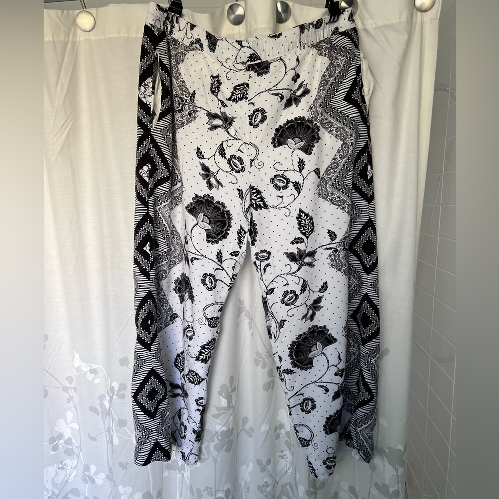 Anthropologie mid-calf loose pant - Picture 2 of 2
